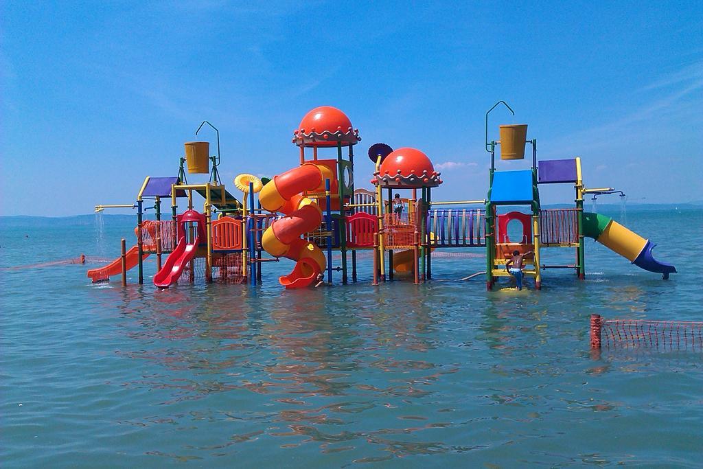Galerius Golden Beach Apartment Siófok Zewnętrze zdjęcie